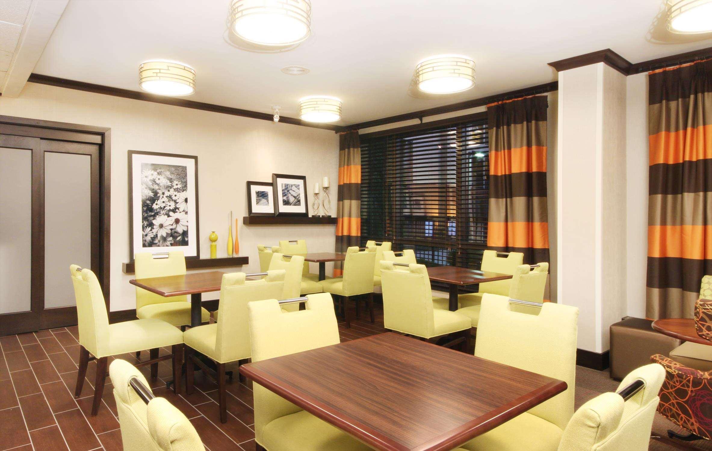 Hampton Inn Оверленд-Парк Ресторан фото